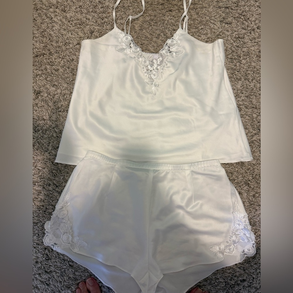 White Lace and pearl trim cami set size small
